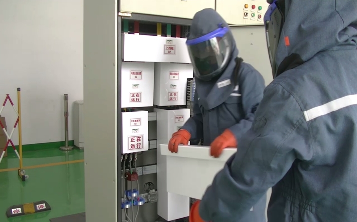 0.4kV不停電作業解決方案（àn）-櫃體作業