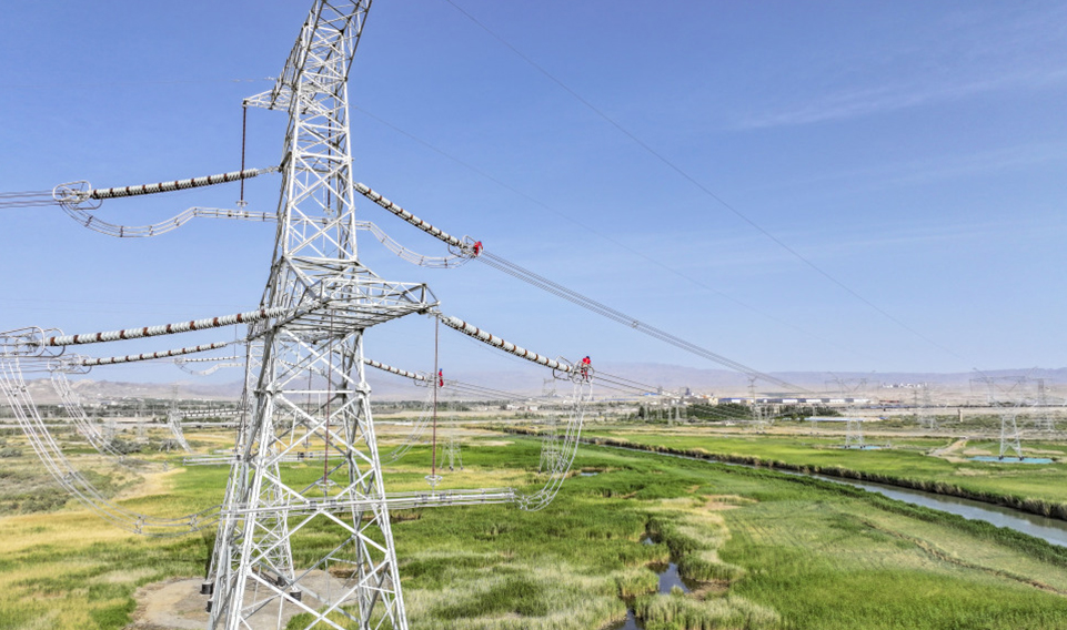 高空作業五點式安全帶使用方（fāng）法