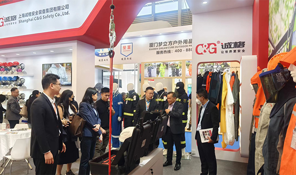 人流如潮、繁榮景象！104屆勞（láo）保展吸引萬（wàn）千觀眾共（gòng）襄盛舉